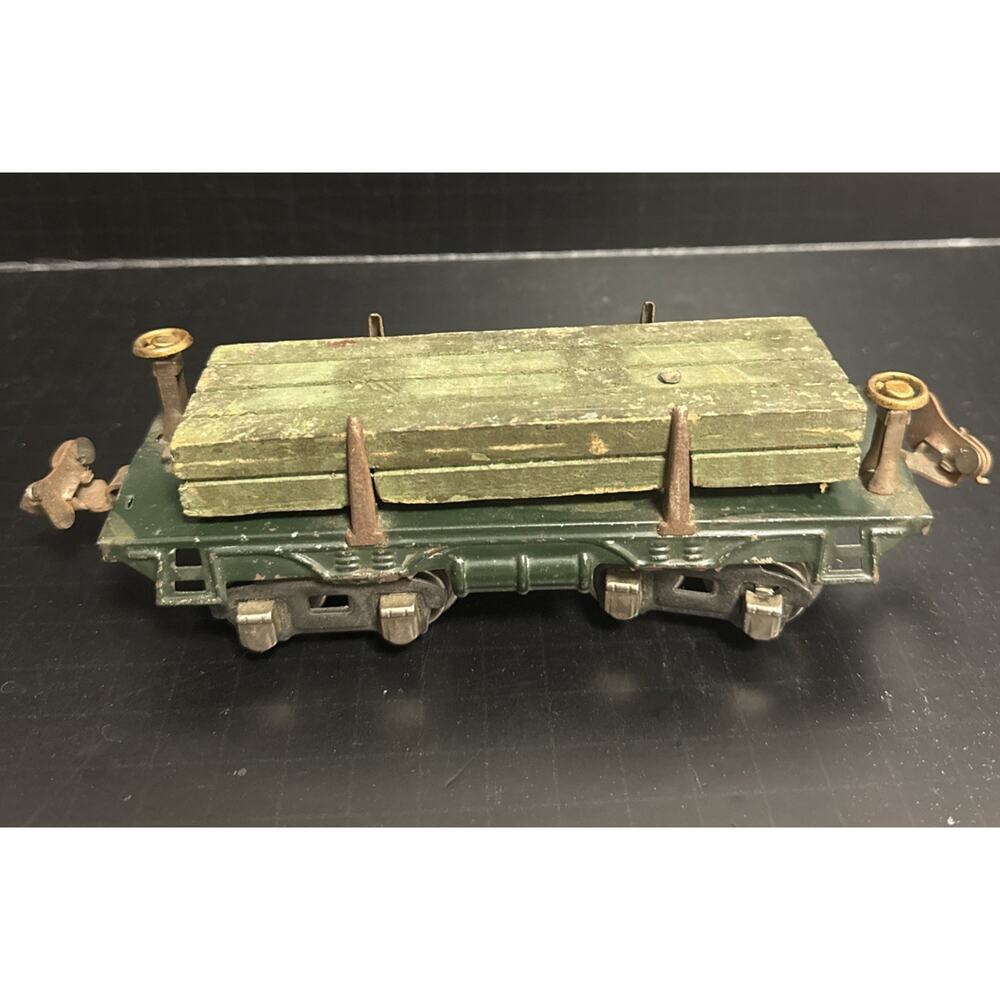 Lionel Prewar 831 Flat Car with Lumber Load Car Steel Wood Vintage